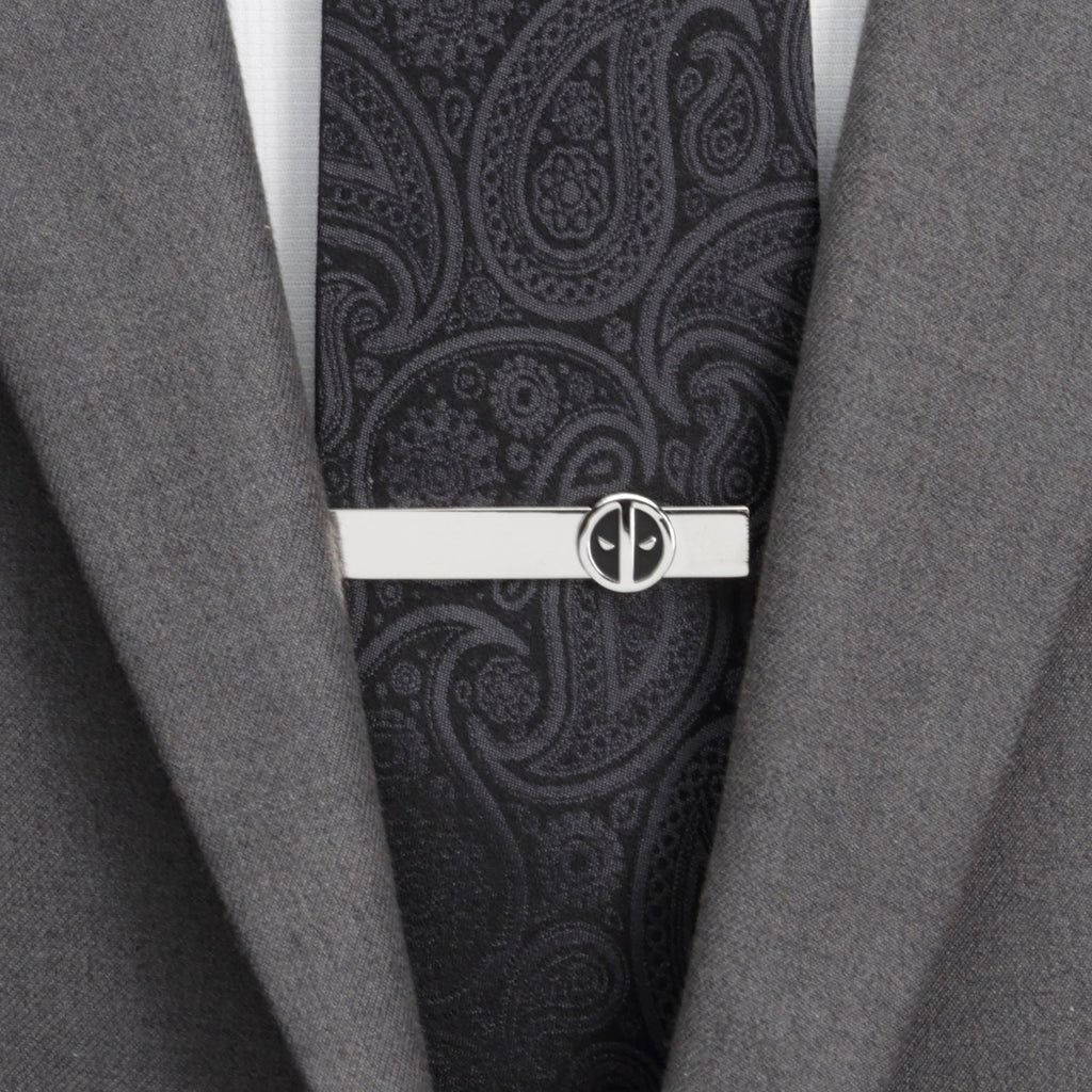 Marvel Deadpool Cufflinks and Tie Bar Gift Set