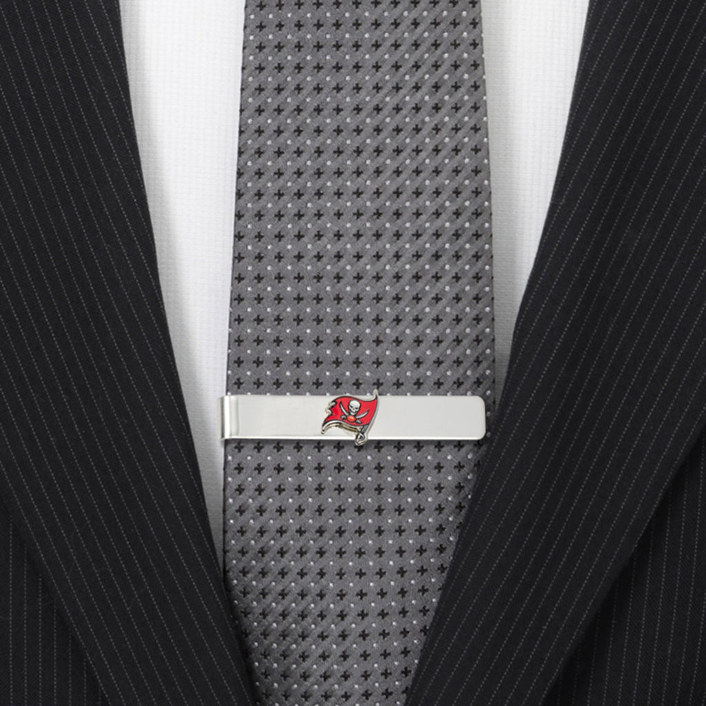 NFL Tampa Bay Buccaneers Cufflinks and Tie Bar Gift Set