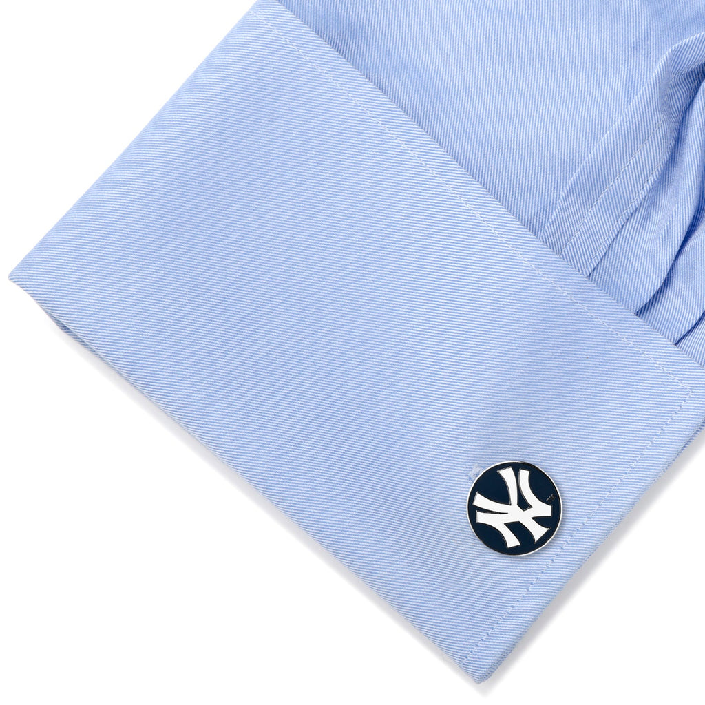 MLB New York Yankees Cufflinks and Tie Bar Gift Set
