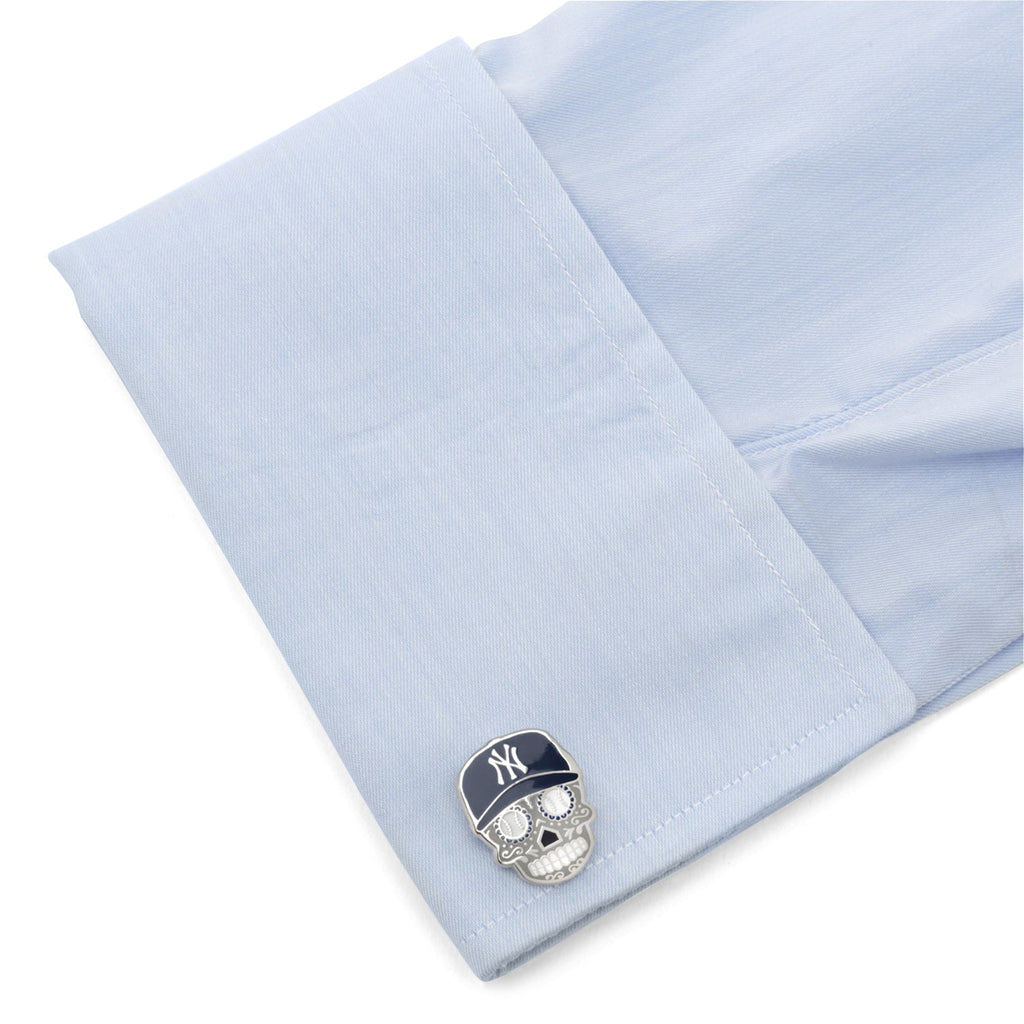 MLB New York Yankees Sugar Skull Cufflinks & Lapel Pin Gift Set