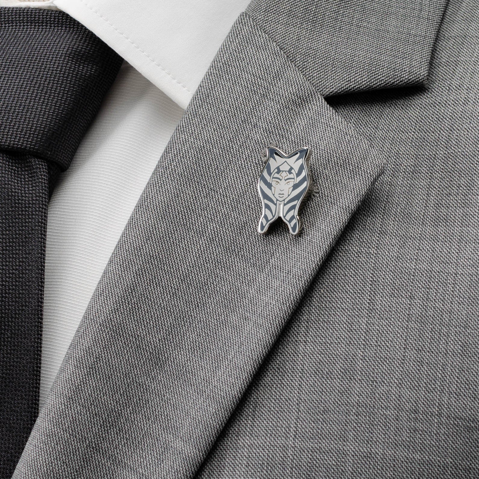 Star Wars Ahsoka Lapel Pin