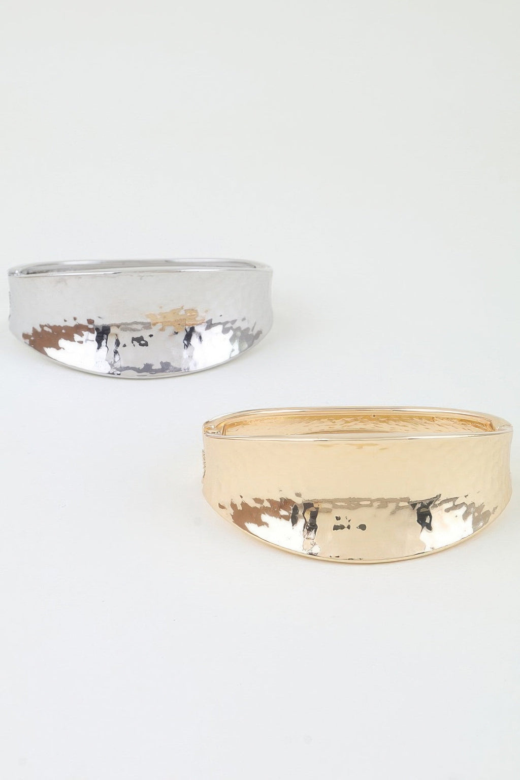 Women's Cuff Bracelet Hammered Leaf Clasp BYMANYC ® New York BOTANICAL OPEN STATEMENT BANGLE - New Collection