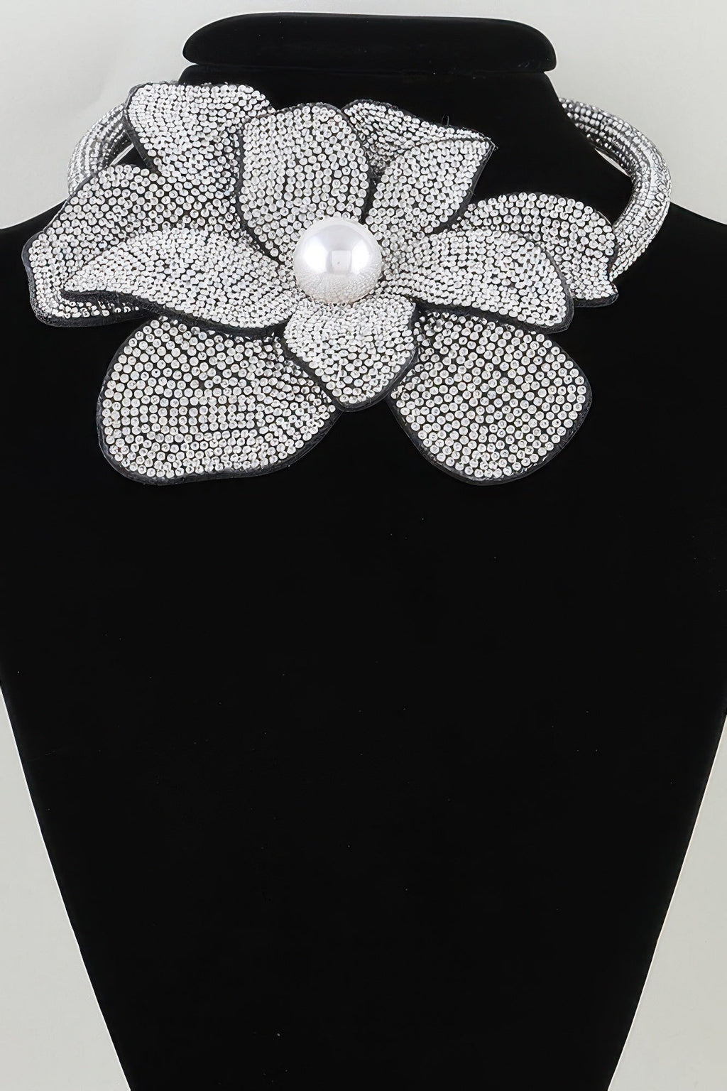 Women's Necklace Choker Floral BYMANYC ® New York SOHO BEJEWELED BLOOM - New Collection